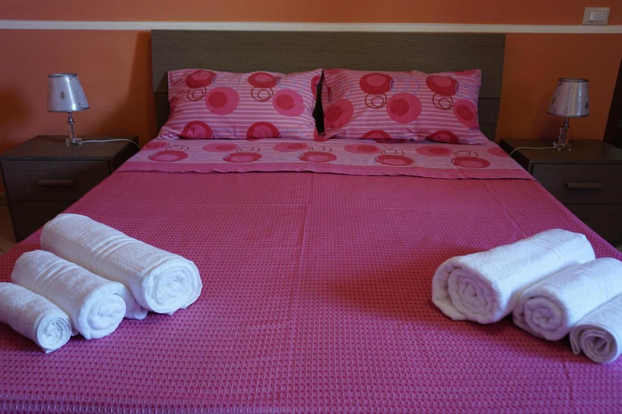 Casa Vacanza Il Ciliegio Noto Bagian luar foto