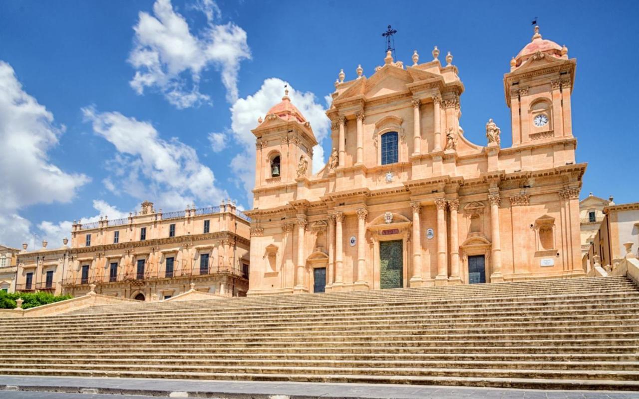 Casa Vacanza Il Ciliegio Villa Noto Bagian luar foto