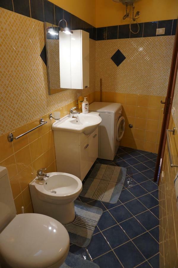Casa Vacanza Il Ciliegio Noto Bagian luar foto